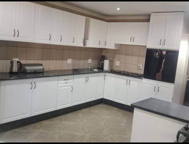 5 BEDROOM HOUSE FOR SALE IN WITHOK ESTATES